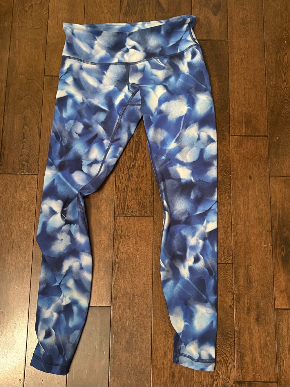 Lululemon Wunder Under High-Rise Tights | Blue Floral Cloud Print | Size 6
